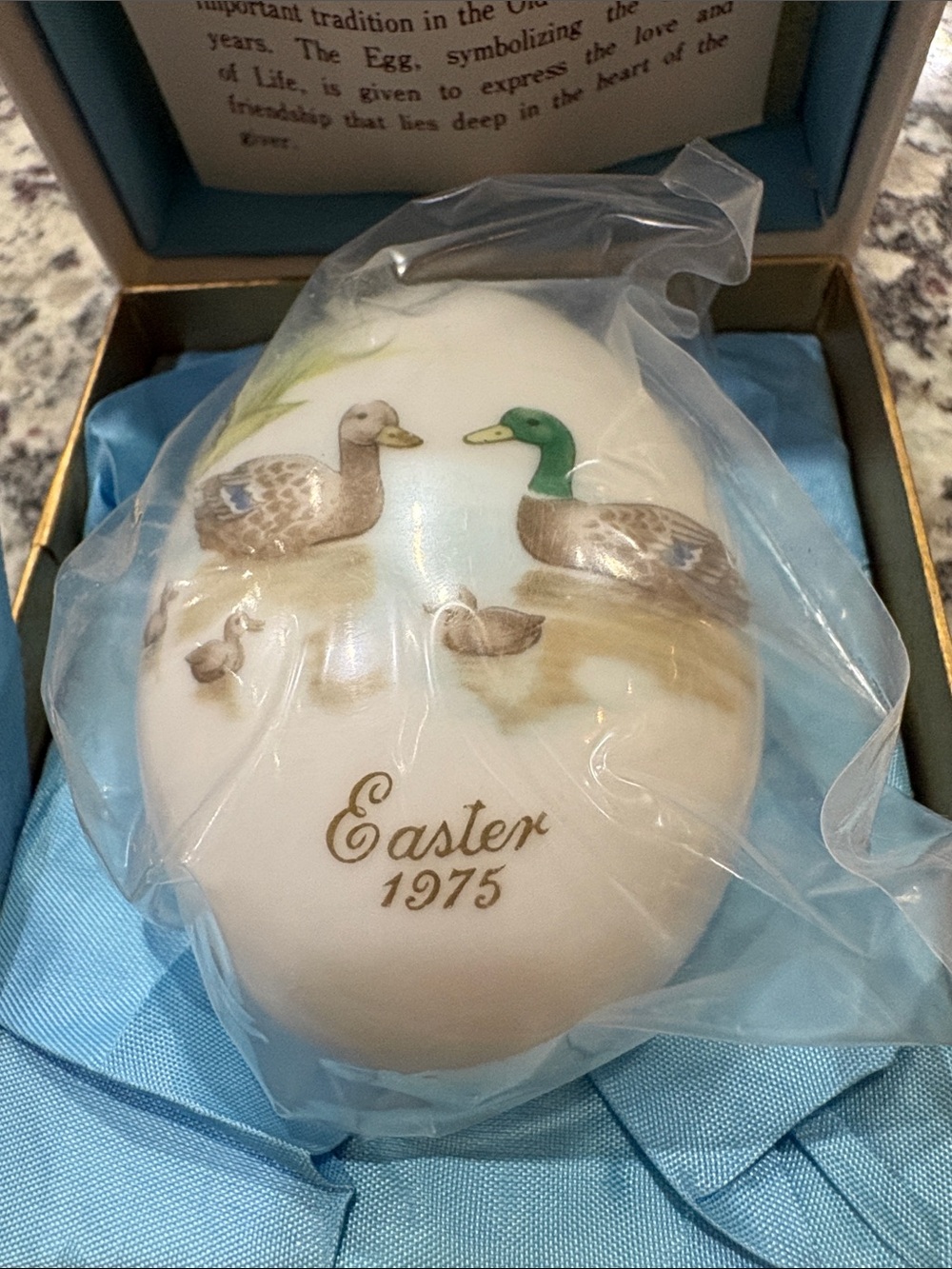 Noritake Easter 1975 Decorative Porcelain Egg with Duck Design - White